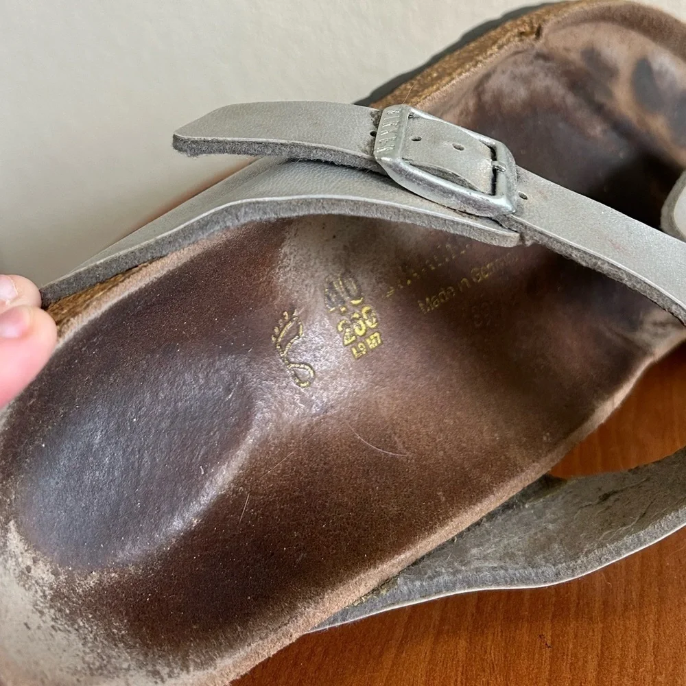 Birkenstock Gizeh Women’s Size 9 40 Metallic Slip On Birko-Flor Silver Sandal